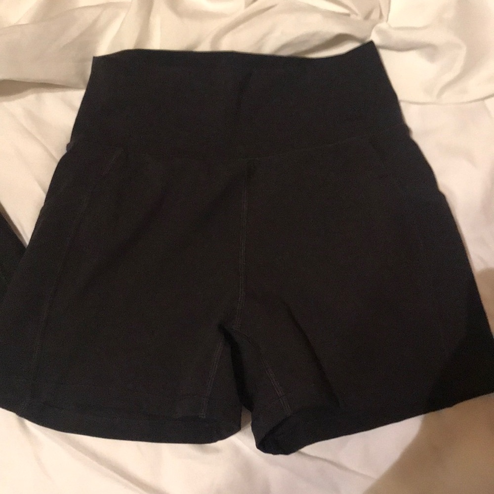 Black surface path shorts Alphalete